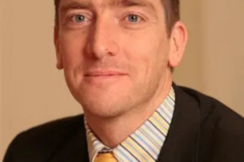 Dr Bruce Horton