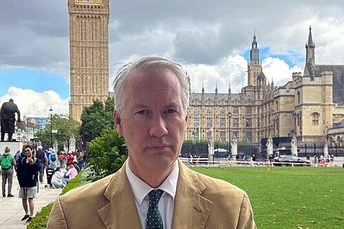 GA outside parliament