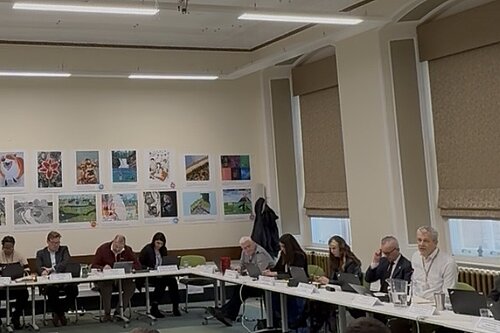 Roger Harmer speaking on Budget at February Cabinet meeting