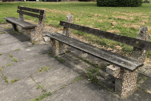 park seat - broken