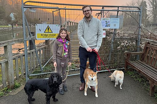 Freddie and Claudia at Marsh Lock Bridge