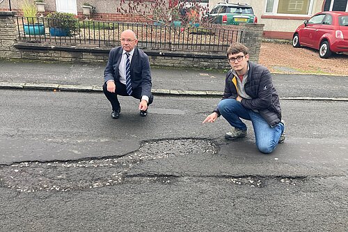Lib Dem cllrs on Parkgrove Drive
