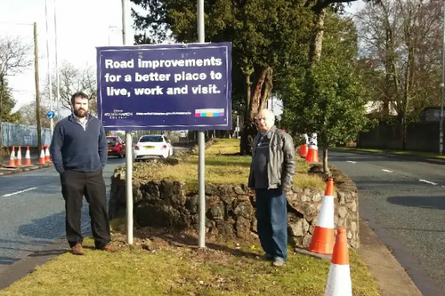 Oxley road sign