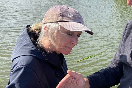 Roz water testing in Lechlade