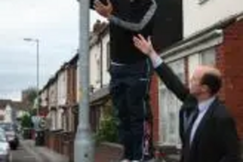Zahid adjusts sign