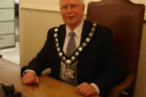 Nick Hollinghurst, Tring Town Mayor