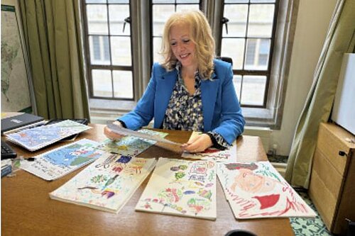 Liz with cards