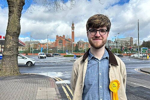 Joe Norris with Old Joe in the background