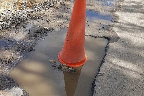 Pothole with cone 