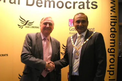 MK Mayor Welcomes Malcolm Bruce