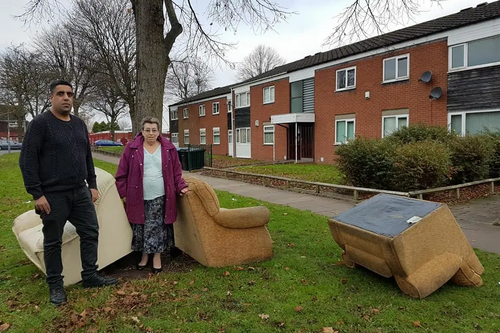 Baber Baz getting sofas removed
